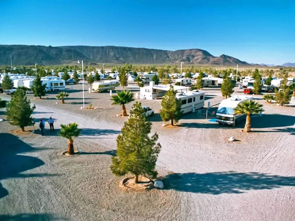 02-wagon-west-rv-park-quartzsite-arizona-desert-oasis-full-hook-up-big-rig-camping-sites